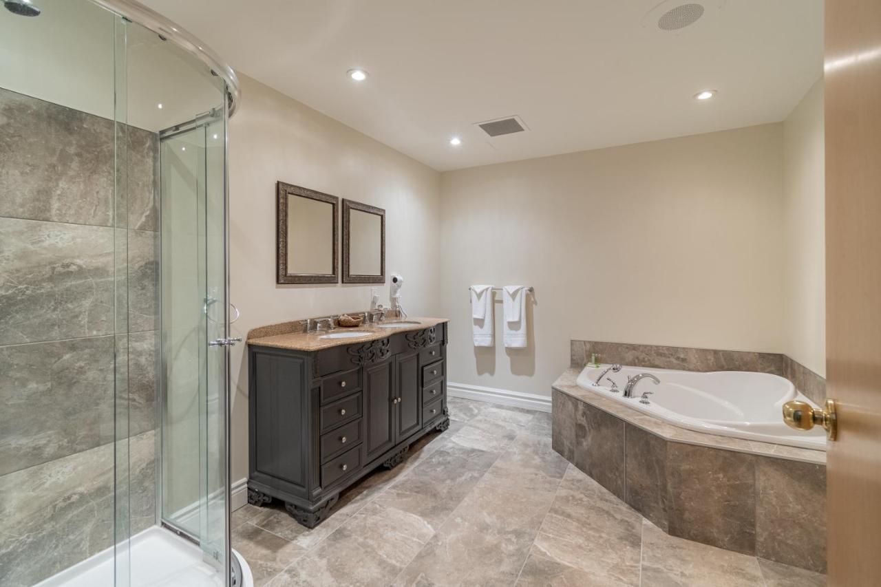 Condo Avec Parc Aquatique ! Beaupré Екстериор снимка